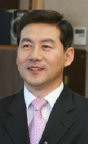 이규태 상근부회장