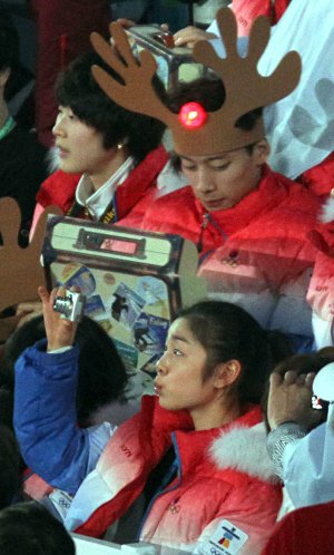 밴쿠버올림픽 추억 담는 `피겨의 여신`