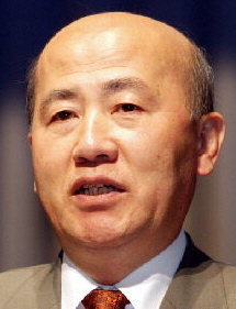 이만의 환경부 장관, 백합나무 8000수 식재