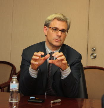 로버트 와비 MS 부사장