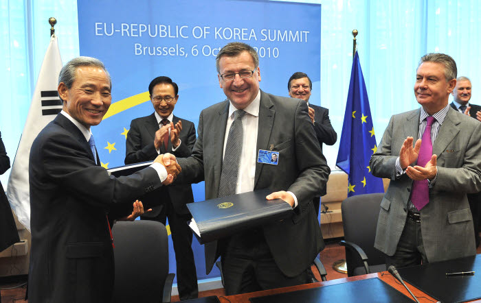 한-EU FTA 서명