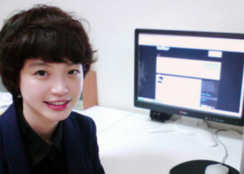 정치인 미니홈피 분석한 박세정 씨.