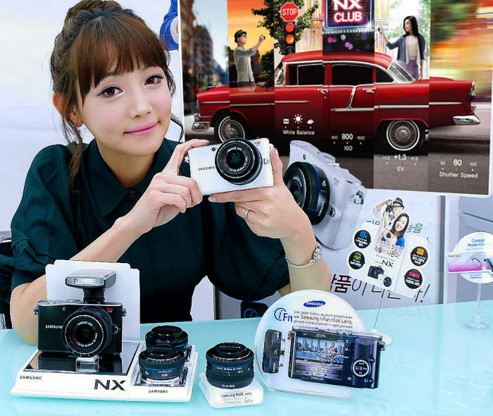 삼성 미러리스 카메라 `NX100`, 8일부터 국내 판매