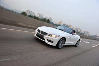 M보다 더 강한 스페셜 로드스터 `BMW Z4 sDrive 35is`