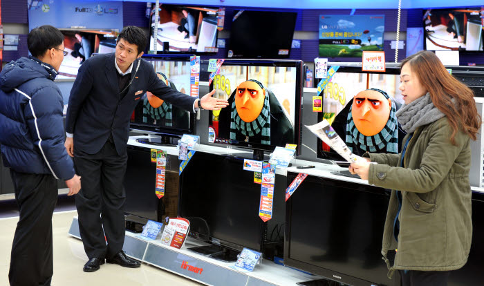 전력난 해소에 가전매장도 나섰다