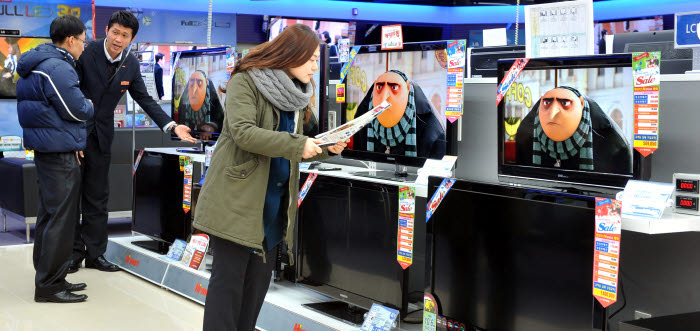 전력난 해소에 가전매장도 나섰다