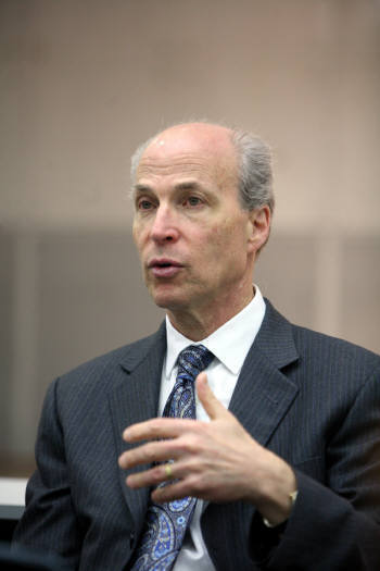 건국대 기술융합 아이디어 공모전서 노벨상 석학교수가 시상