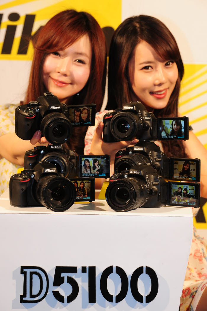 전세계 동시 발표, 니콘 D5100