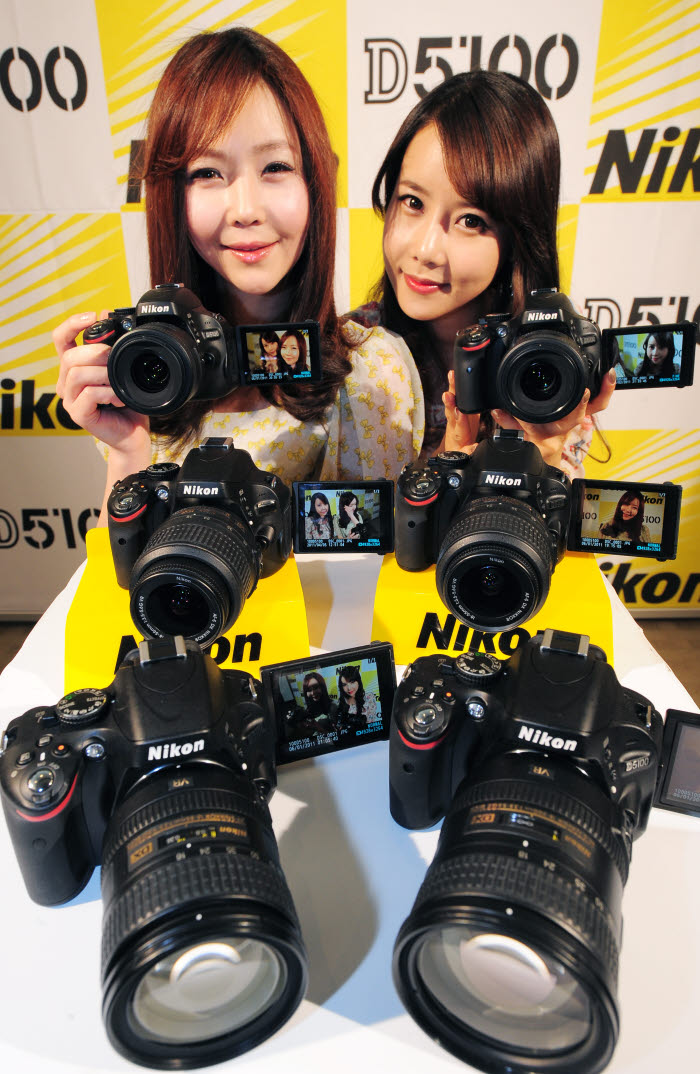 전세계 동시 발표, 니콘 D5100