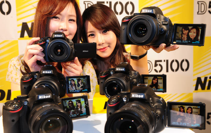 전세계 동시 발표, 니콘 D5100