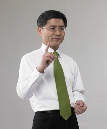 김명룡 우정사업본부장 “만능 지역 지킴이로 탈바꿈”