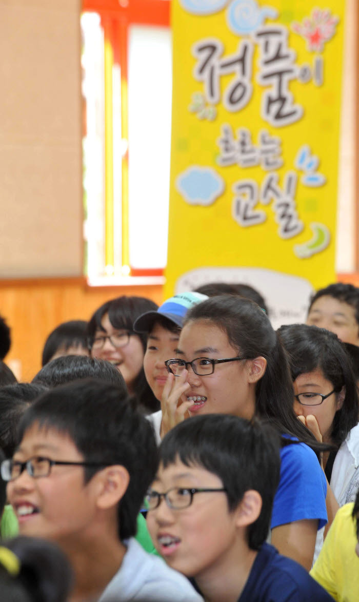 "정품 소프트웨어 사용하세요"