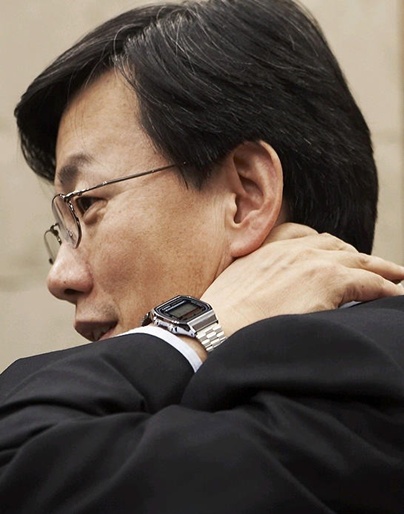 손석희 손목시계, 알고보니 2만원짜리...네티즌들 "검소한 모습 반했다"