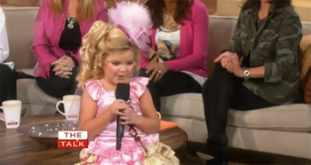 [이슈인채널] 미인대회 300회 입상한 6세 `얼짱` 에덴우드 은퇴선언