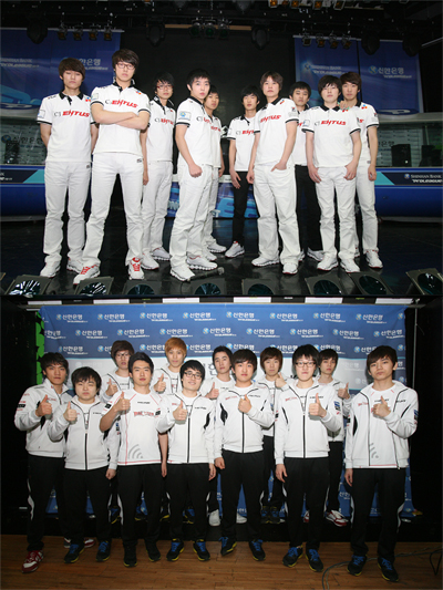 CJ ENTUS(위)와 KT롤스터(아래)