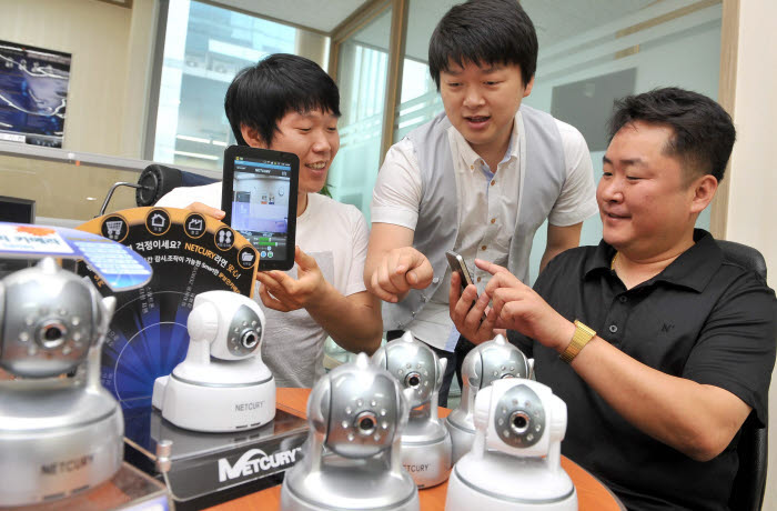 휴가철 경비 IP카메라로