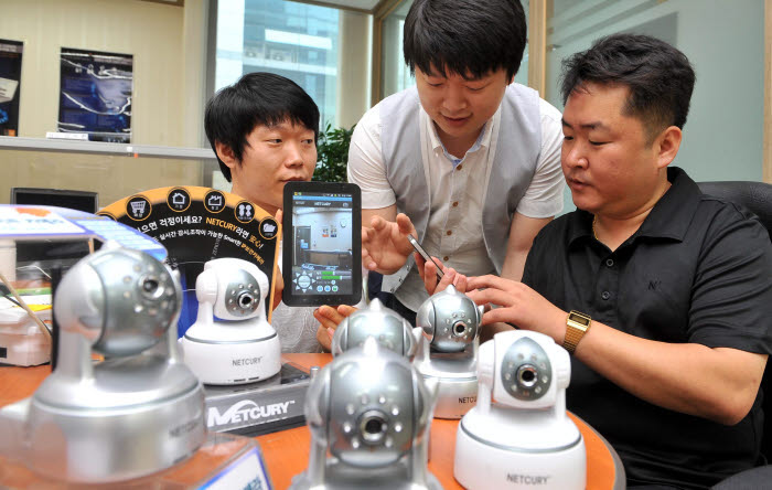 휴가철 경비 IP카메라로