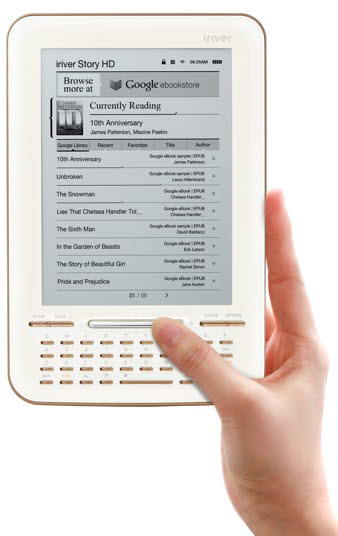 구글 e북스토어와 통합된 아이리버 스토리HD e북 리더기가 17일부터 미국서 판매된다. 