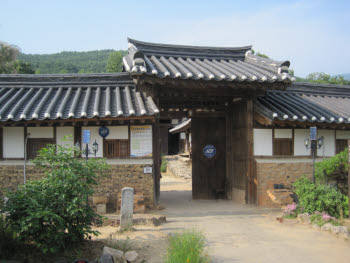 ADT캡스가 무상으로 경비서비스를 제공하는 운조루