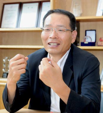 윤성혁기자 shyoon@etnews.com
 