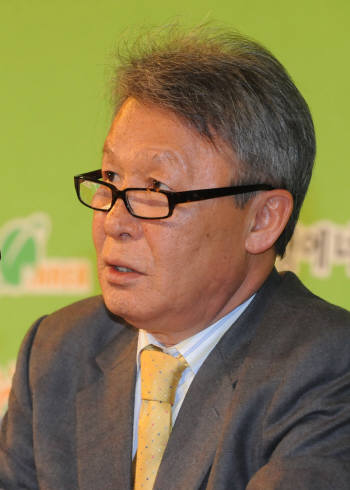 송진수 한국신재생에너지학회 회장.