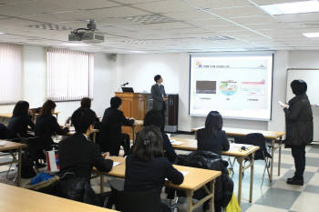 미래엔은 베넷세 개발팀을 위해 미래엔 교과서 앱과 이를 활용한 수업 동영상을 시연하고, 디지털교과서 기술에 대한 설명회를 열었다.  