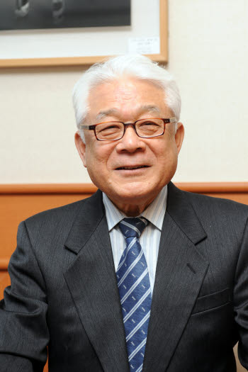 홍철 대구가톨릭대 신임 총장