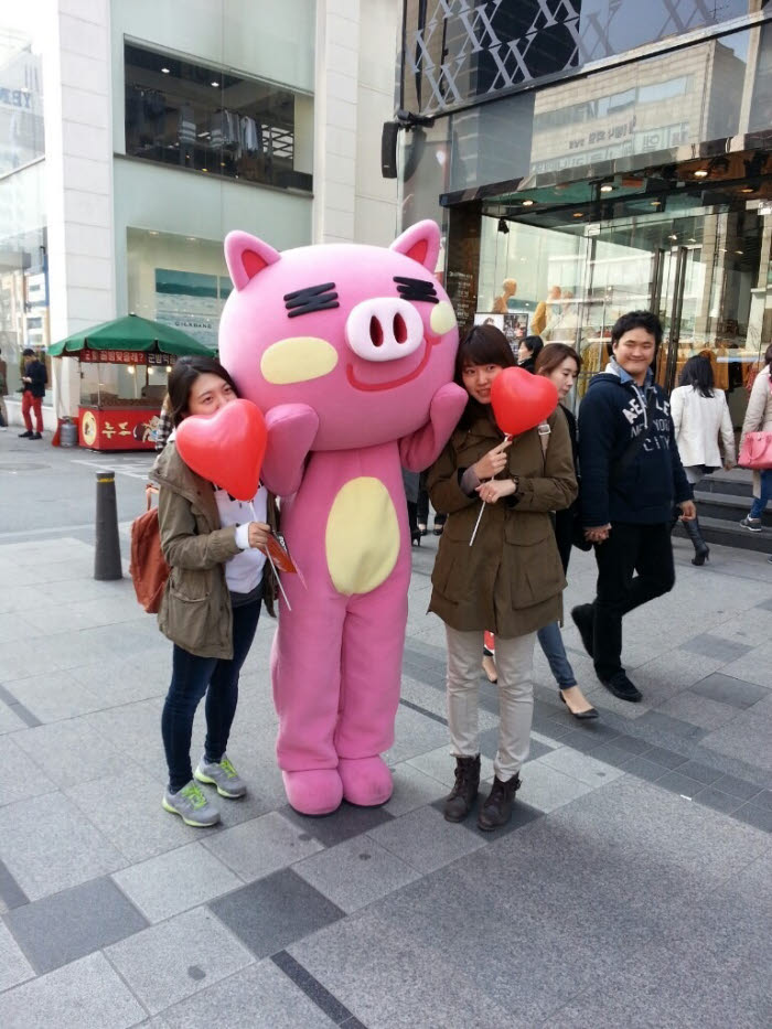 강남에 애니팡 캐릭터가 떴다!