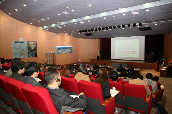 한국생산기술연구원 희소금속산업기술센터는 11일 인천TP 갯벌타워에서 `제4회 한 중 국제 워크숍`을 개최했다.