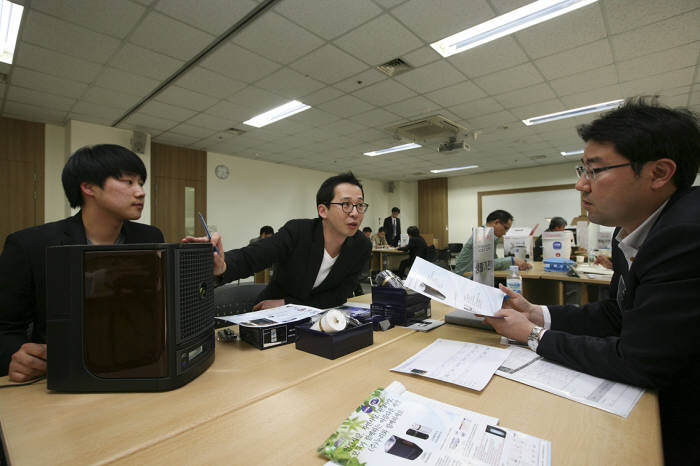 롯데하이마트, 중소기업 우수상품 품평회 개최