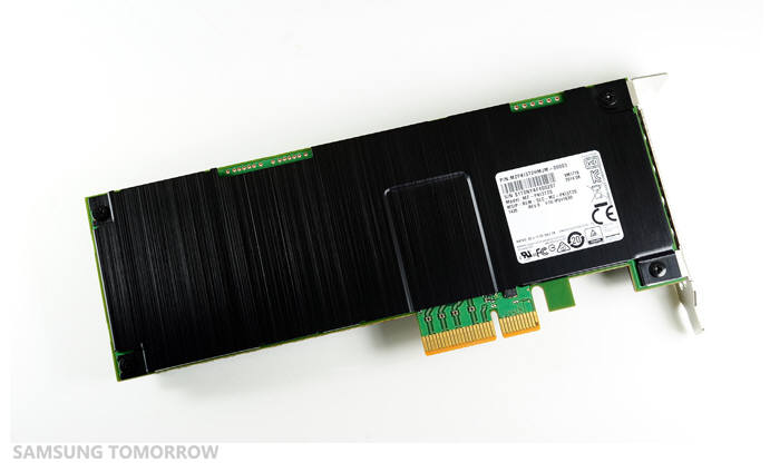 삼성전자가 양산을 시작한 3.2TB NVMe SSD(SM1715)