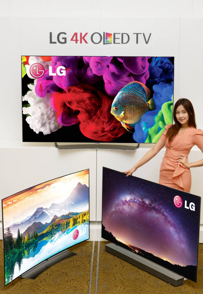 LG전자가 `CES 2015`에서 7종의 올레드(유기발광다이오드·OLED)TV를 공개한다고 4일 밝혔다. 울트라(UHD) 올레드는 55인치도 선보여 55·65·77인치 라인업을 갖추게 된다. <사진=LG전자>