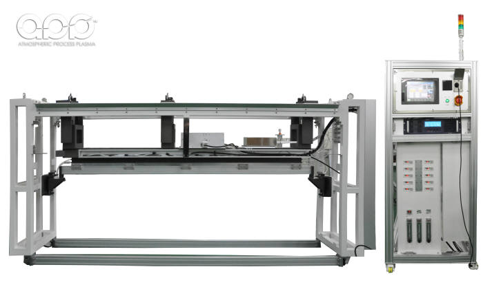 에이피피가 세계 최초로 개발한 9세대 디스플레이 처리 아르곤 플라즈마 발생장비.