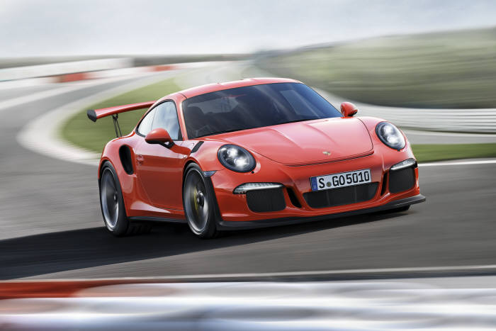 포스코 마그네슘 판재, 포르셰 `911 GT3 RS` 지붕에 적용