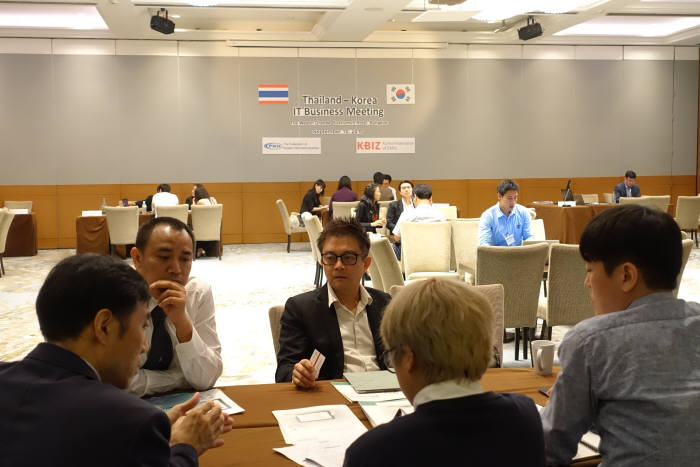 한국정보산업연합회(회장 김대훈)는 10일 태국 방콕에서 ‘한·태국 정보기술(IT) 비즈니스 상담회’를 개최했다.