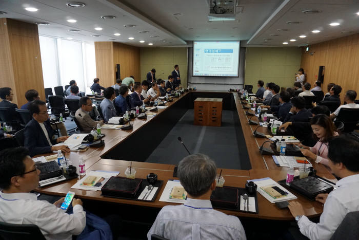 한국산업단지공단 수도권 기업성장지원센터는 14일부터 이틀간 속초 대명리조트에서 서울 디지털단지 미니클러스터 연합 워크샵을 개최했다.