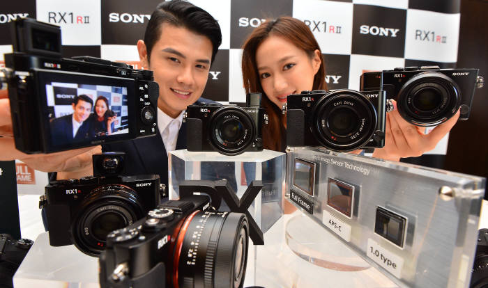소니코리아, 4230화소 최소형 풀프레임 카메라 RX1R II 출시