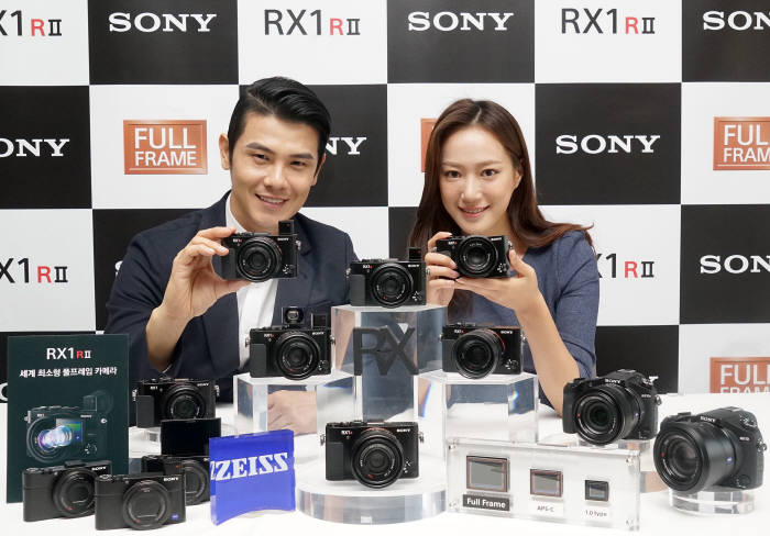 [추천 이 상품]소니코리아 `풀프레임 카메라 RX1R II`