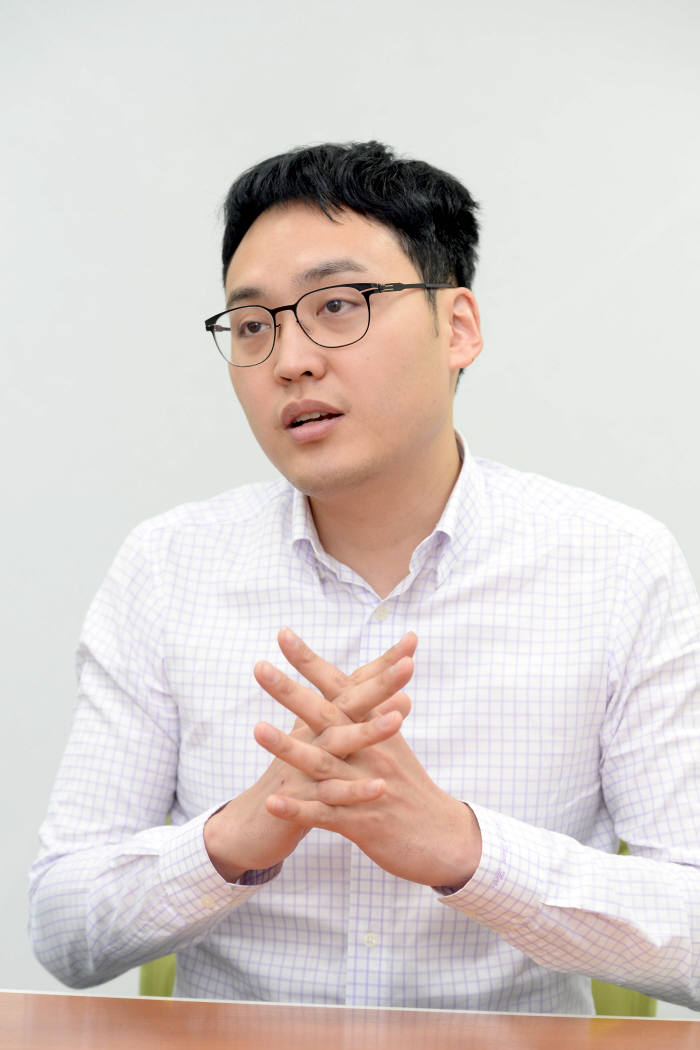 [인터뷰]이승건 한국핀테크협회 초대 회장