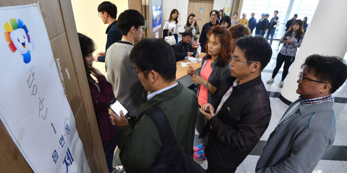 [4·13 후폭풍]`정치 대개혁` 에너지, 이젠 `경제 대개혁`으로