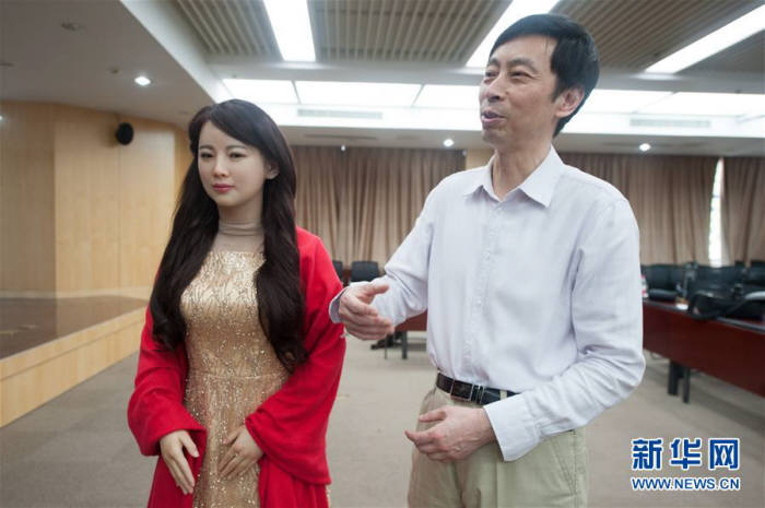 중국 과기대가 공개한 인간형 로봇 자자(출처:차이나데일리)