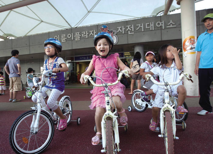 [핫 트렌드] 스피돔, 주말 `볼거리 즐길거리` 풍성, "놀러오세요"