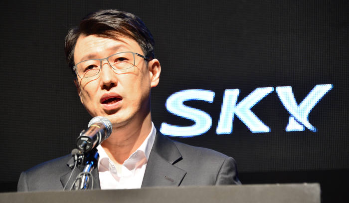 돌아온 팬택, 문지욱 사장 뉴 SKY 비전을 말하다