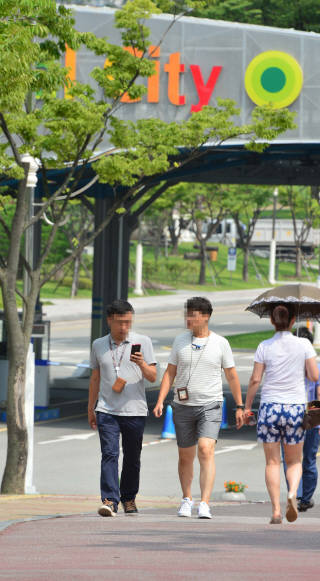 [투데이 이슈]반바지 삼성맨...`또 하나의 삼성`이 시작됐다