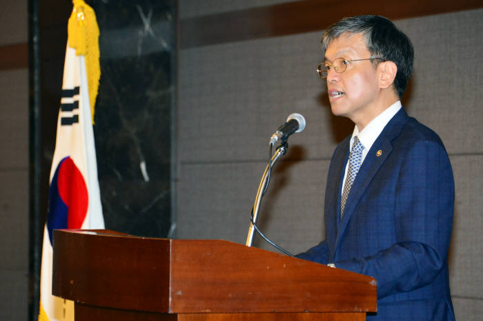 최상목 기획재정부 1차관이 `2016년 창업보육센터장 교육`에서 축사를 하고 있다.