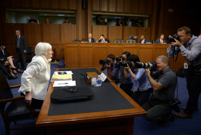 미국 기준금리 동결…“인상 여건은 강화” 12월 인상 유력