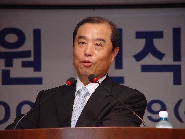 새 총리에 김병준 전 청와대 정책실장