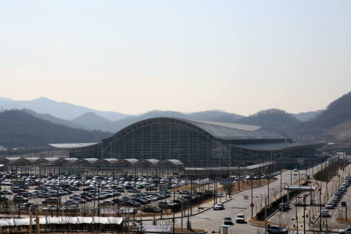 KTX 광명역, 환전·통신사로밍센터 등 `공항 특성화 매장` 유치