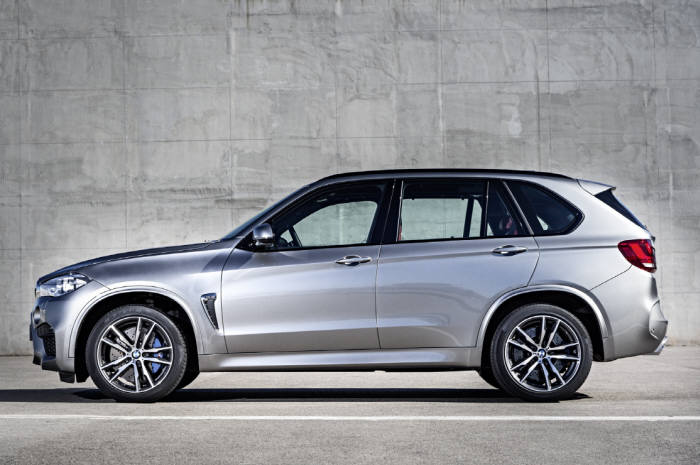 인증서류 위조로 밝혀진 BMW X5M.