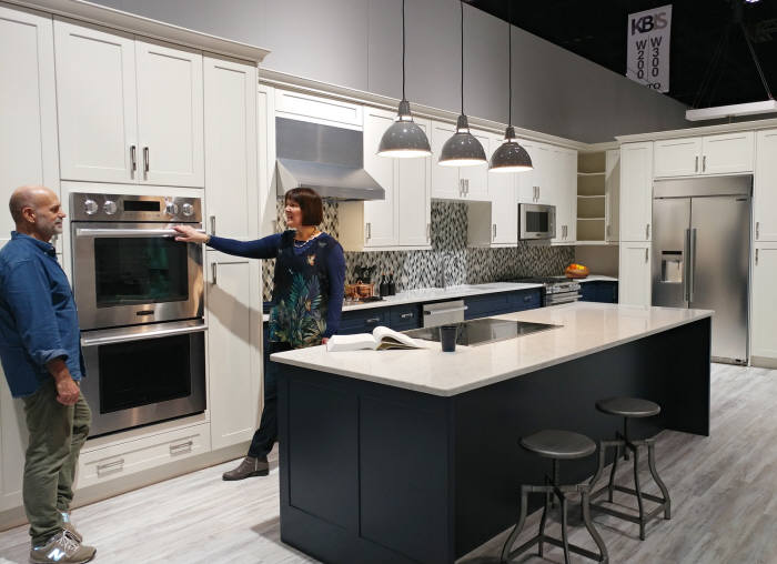 KBIS 2017에 전시한 시그니처 키친 스위트